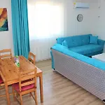 Mavi Restaurant & 2 شقة ديديم