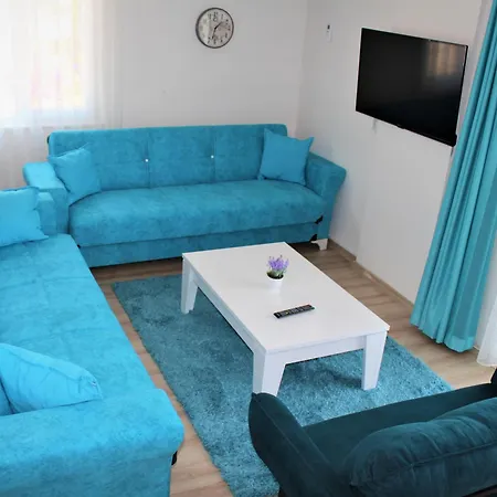 Mavi Restaurant & 2 Apartament *
