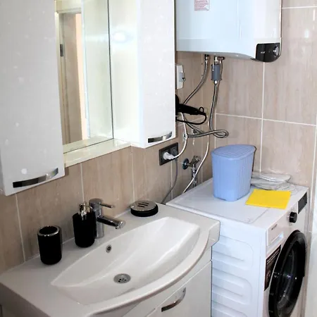 Mavi Restaurant & 2 Apartament *
