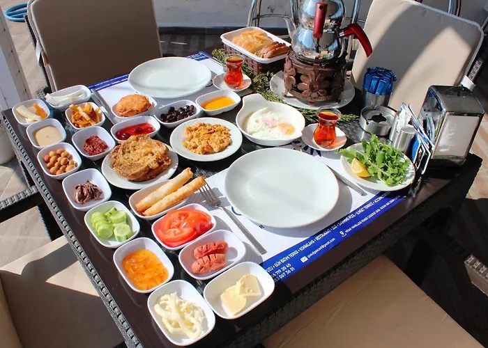 Mavi Restaurant & 2 Apartman