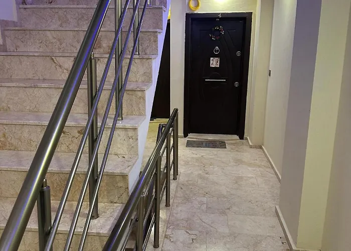 Mavi Restaurant & 2 Apartman *