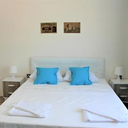 Mavi Restaurant & 2 Didim
