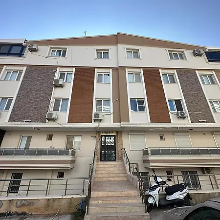 Mavi Restaurant & 2 Apartment *