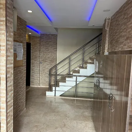 Mavi Restaurant & 2 Apartment *